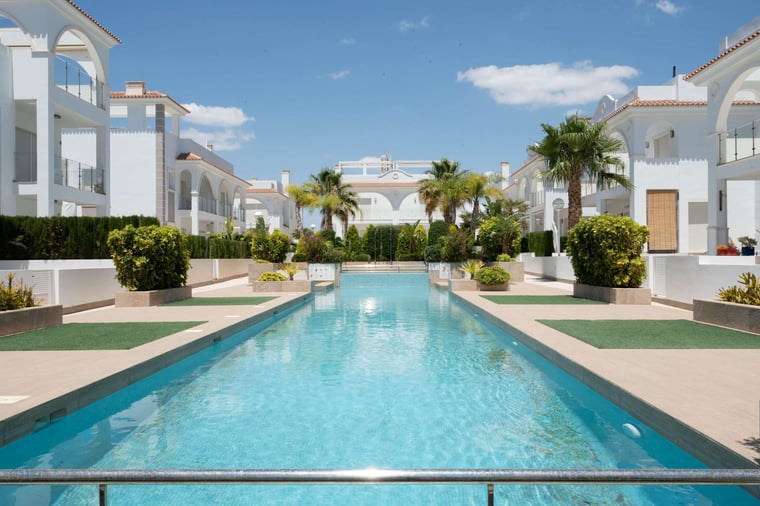 Complex Pool