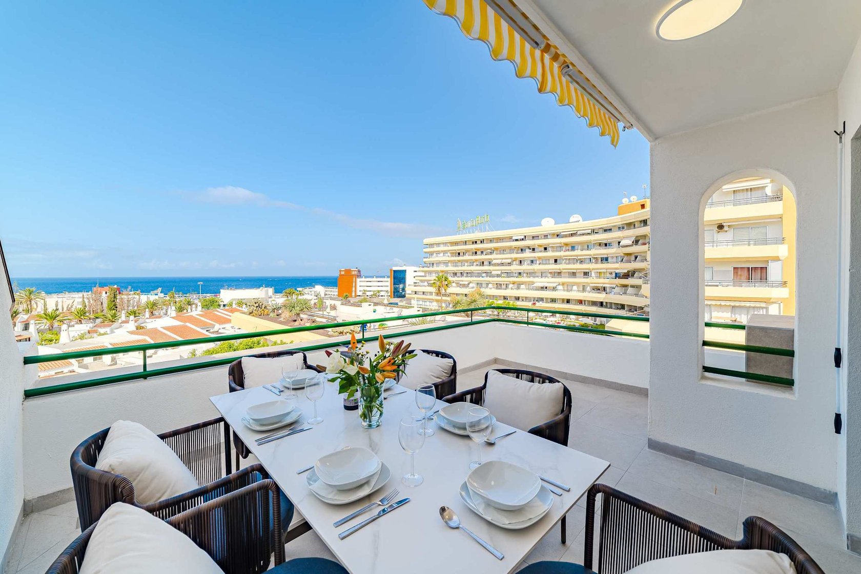 Sunny Terrace Dining with Panoramic Sea Views – Gather with Loved Ones Over Alfresco Meals in Costa Adeje
