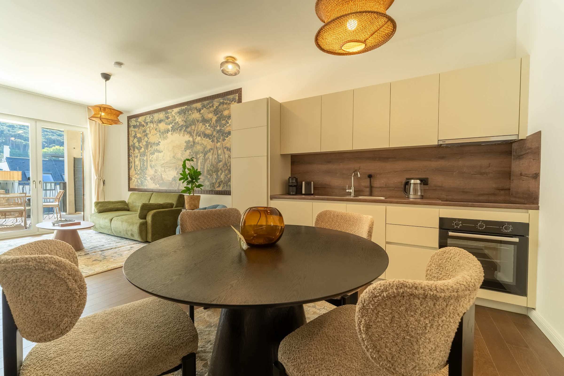 Dining area beside the kitchen
