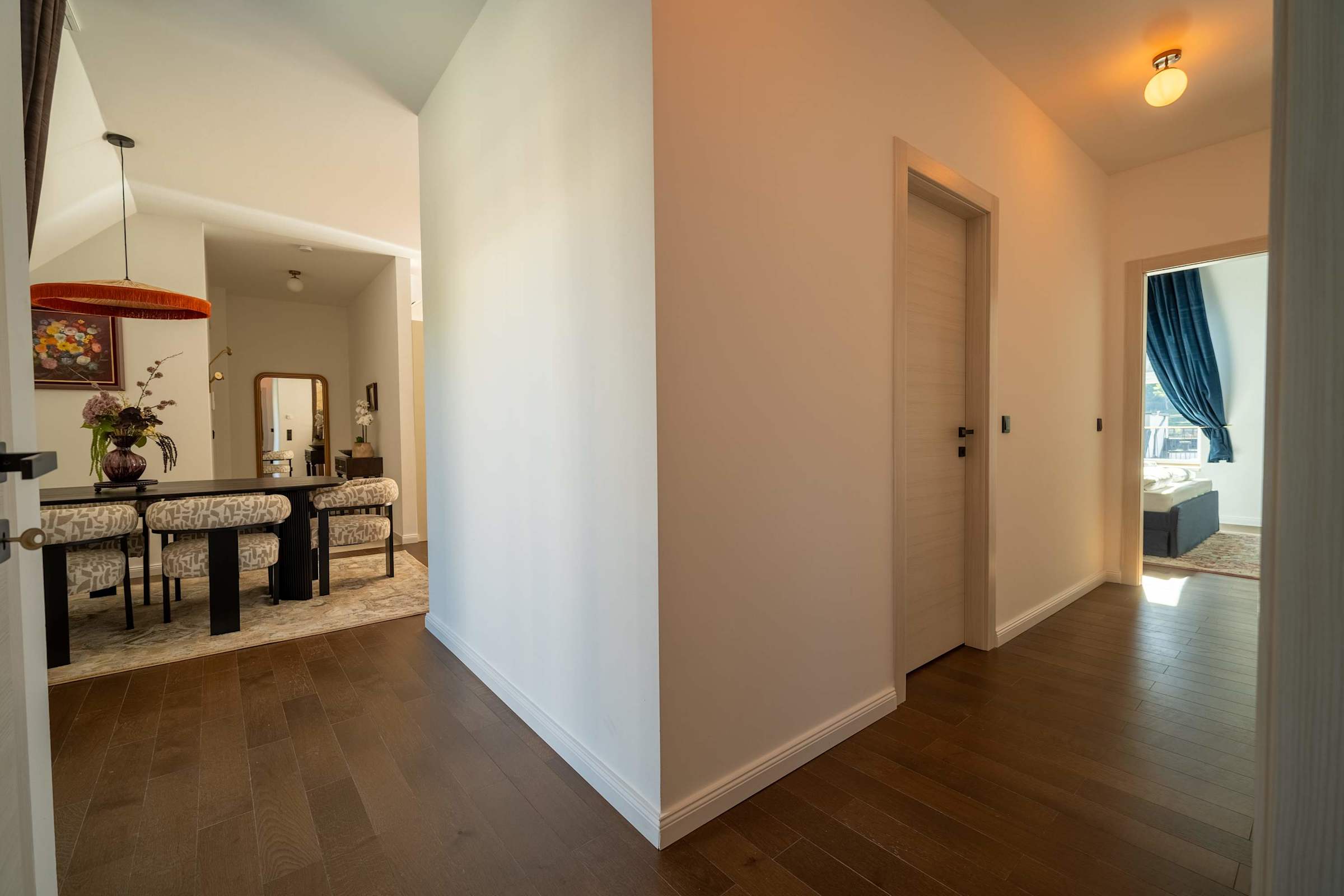Hallway to the bedrooms