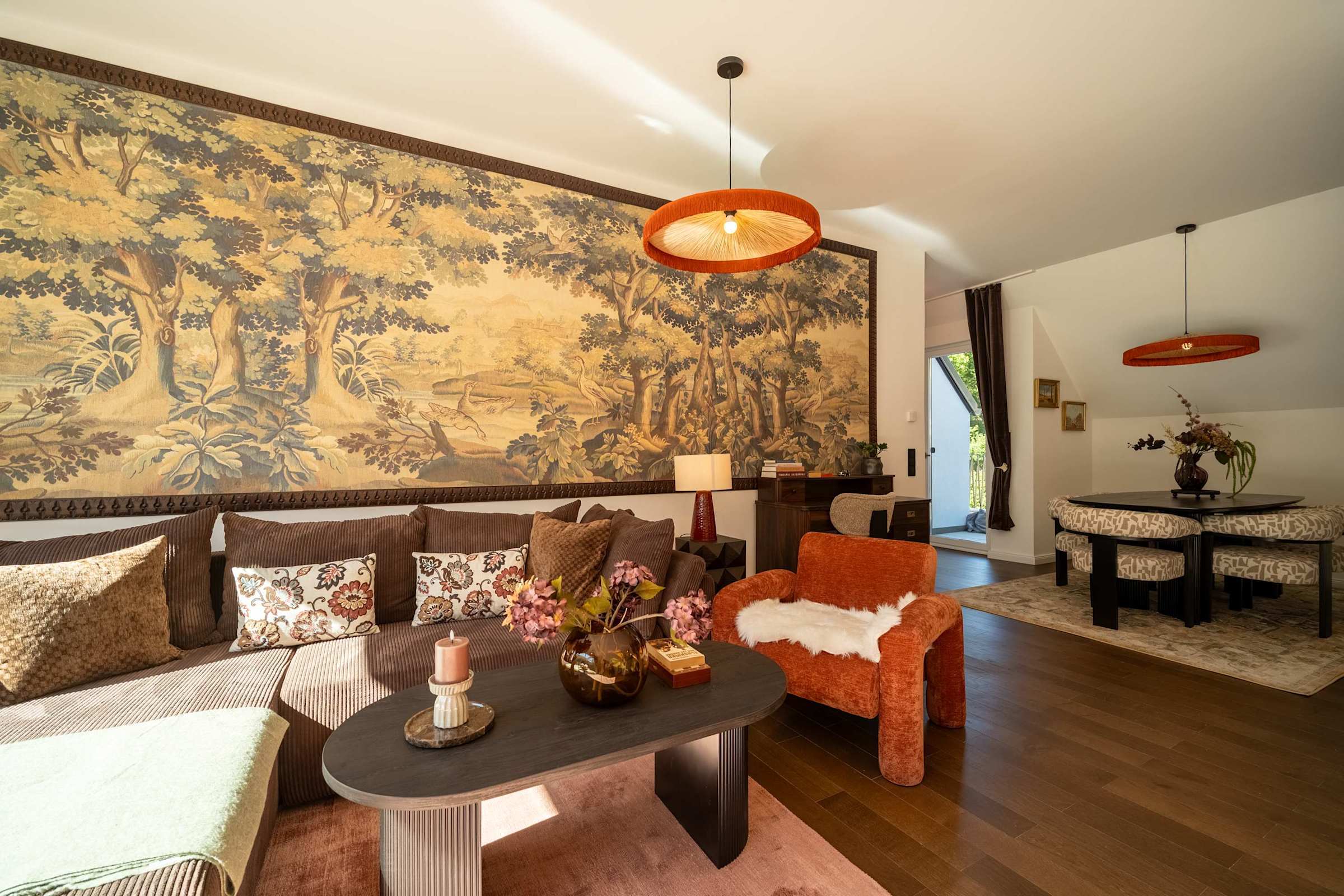 Corner sofa bed (160×200 cm) beneath the tapestry wall